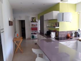 Villa on large plot located in Golf d'Etiolles Club