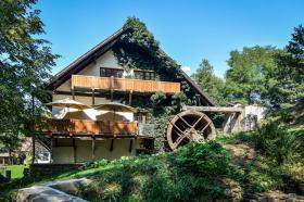 Hotel for sale in a secluded place surrounded by pure nature